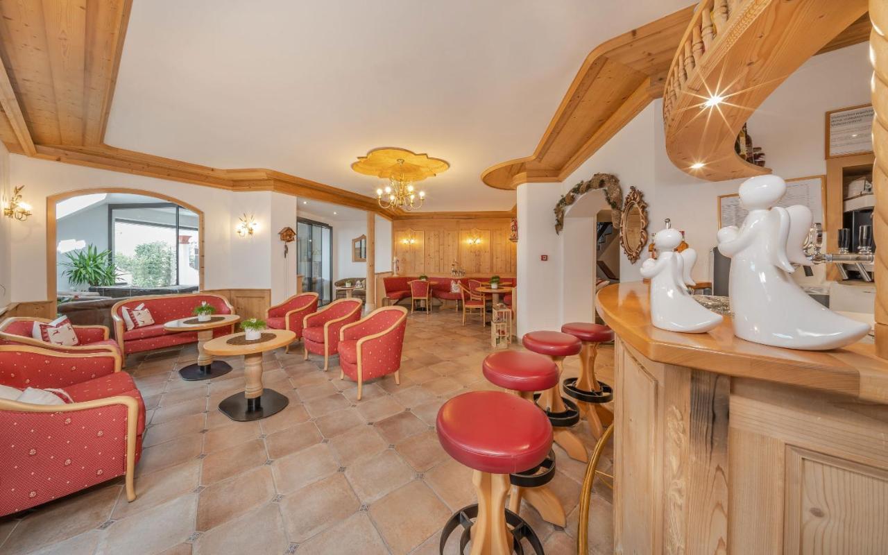 Hotel Rodella Selva di Val Gardena Esterno foto