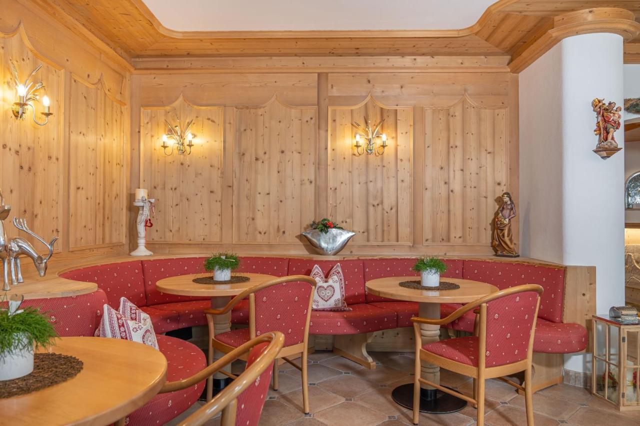 Hotel Rodella Selva di Val Gardena Esterno foto