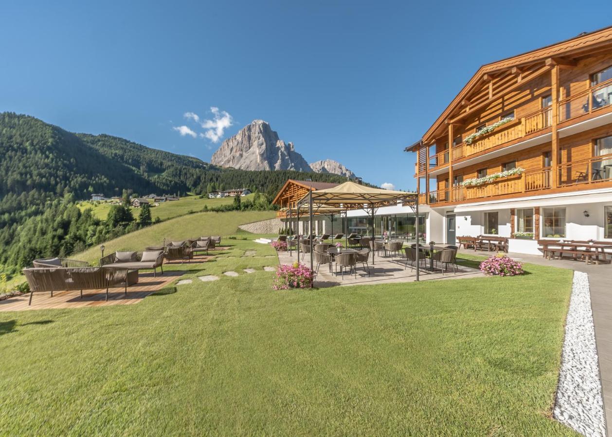 Hotel Rodella Selva di Val Gardena Esterno foto