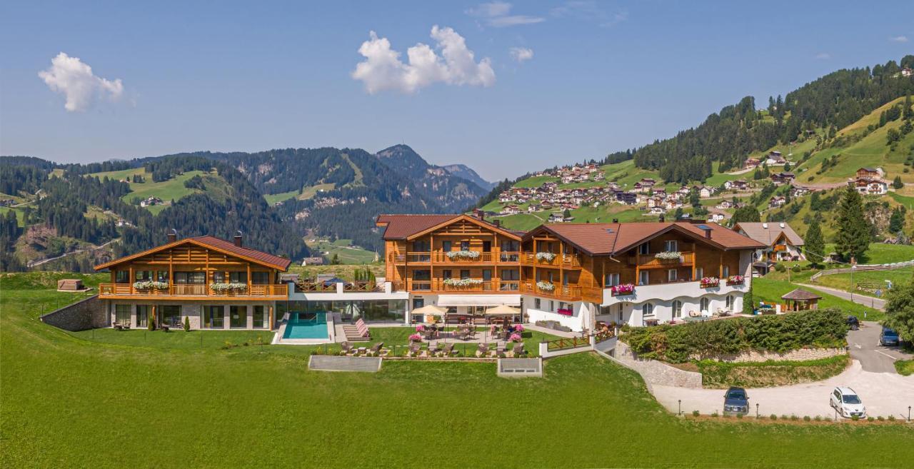 Hotel Rodella Selva di Val Gardena Esterno foto