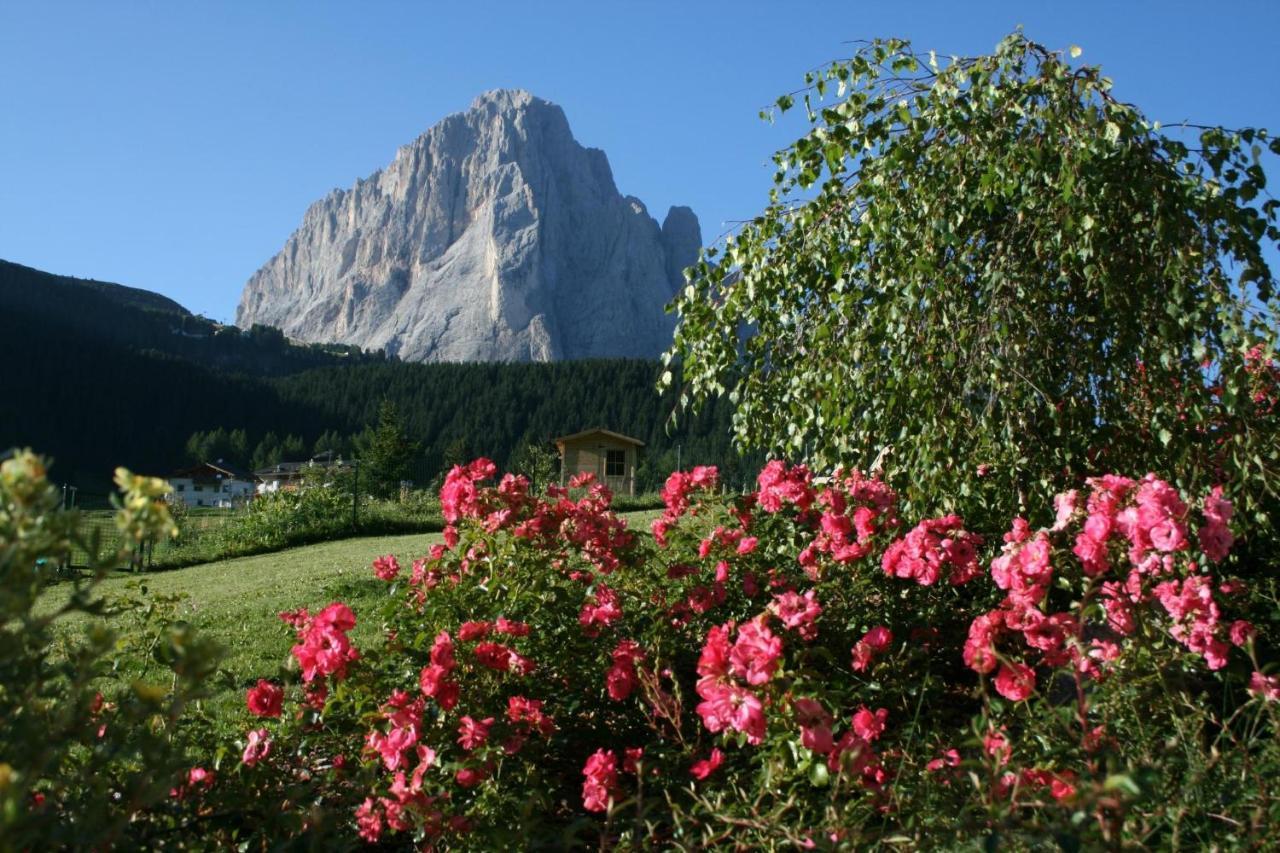 Hotel Rodella Selva di Val Gardena Esterno foto